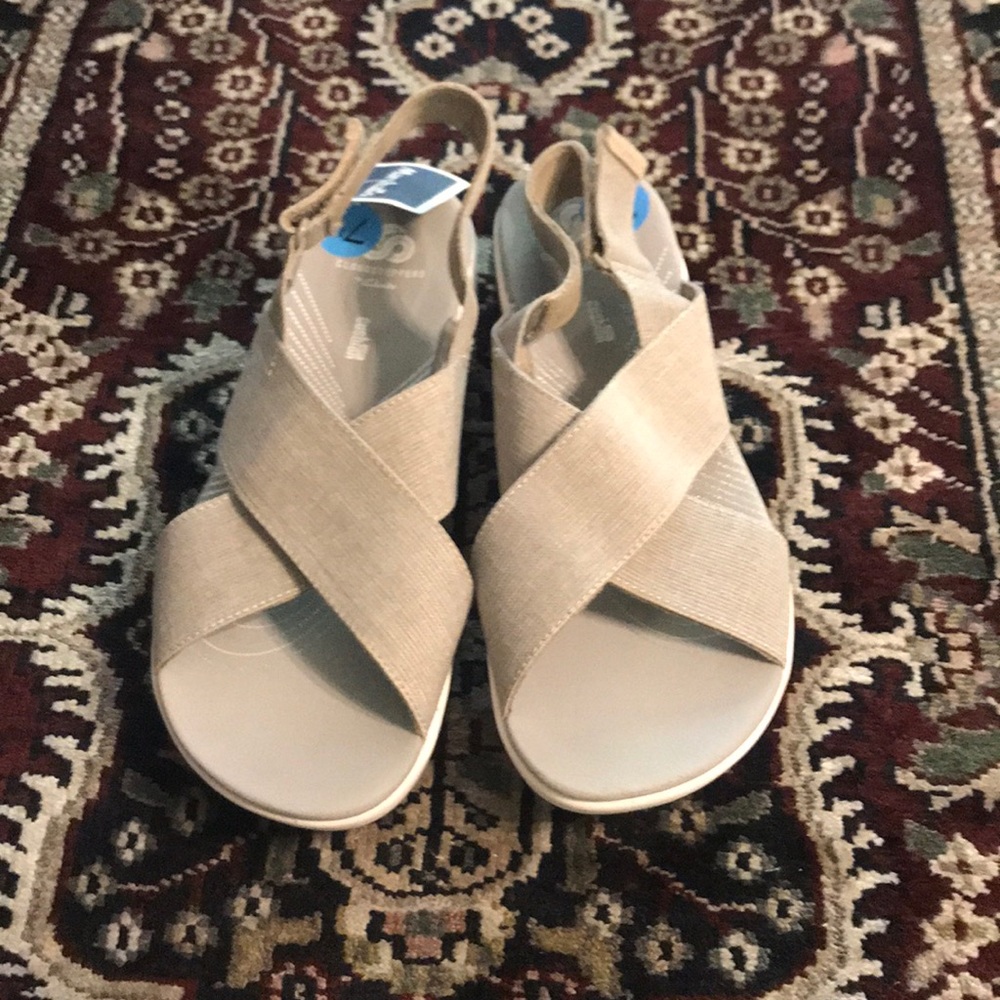Clarks Gray Elastic Sandals